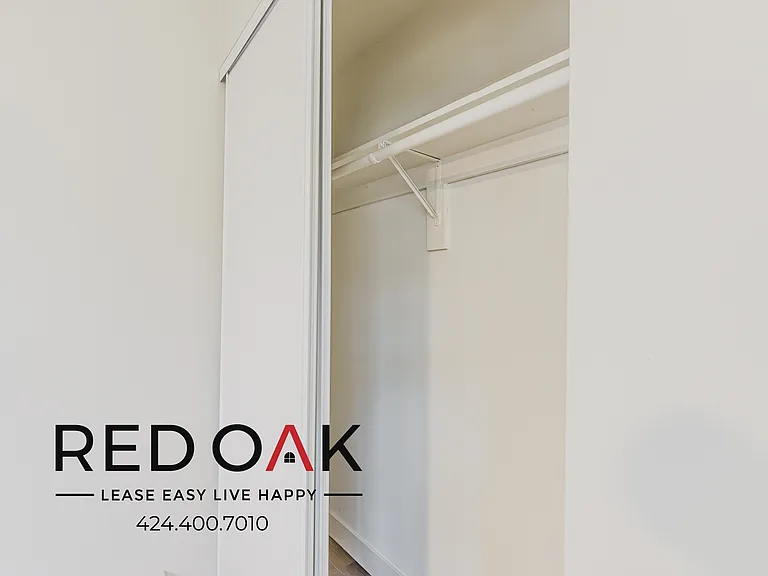 921 W 82nd St #27 — Photo 10
