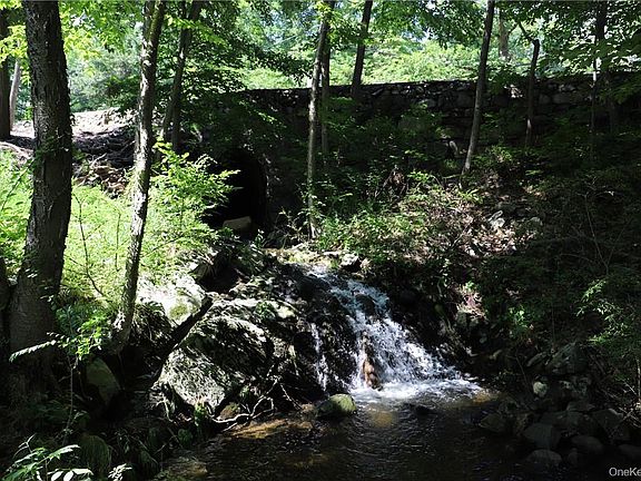 2nd image of Mountain Farm Road