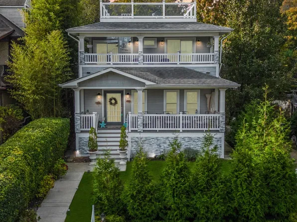 97 Navesink Avenue, Highlands, NJ 07732