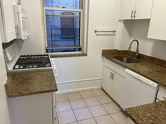 Rented by K & O Realty Associates Inc.