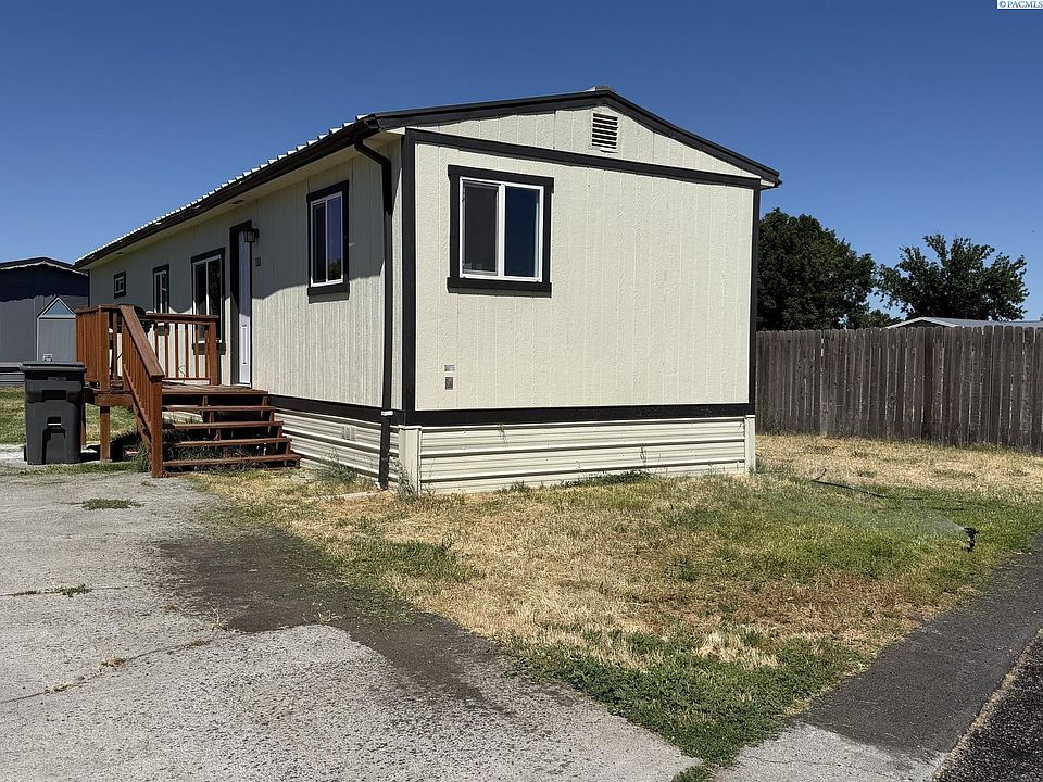 1st image of 3324 W 19th Ave #111