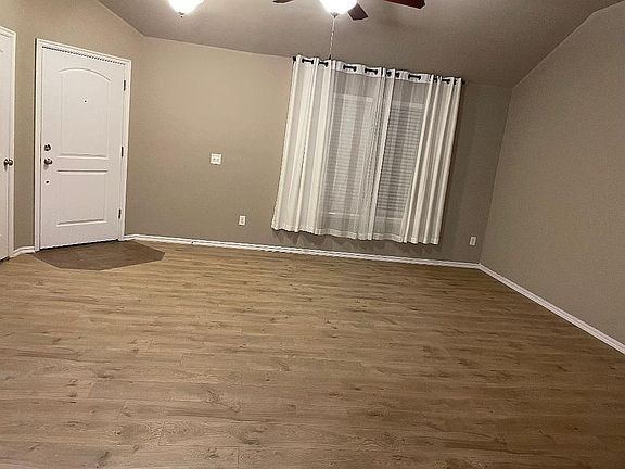4th image of 2317 NW 198th St #4