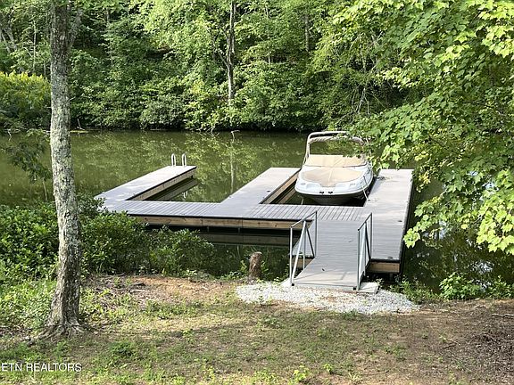 4th image of 123 Emory Cove Dr