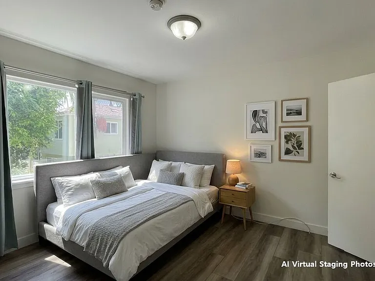 517 S Kenmore Ave #12 — Photo 16