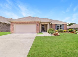 113 Bristow Bayou Rd, Broussard, LA 70518