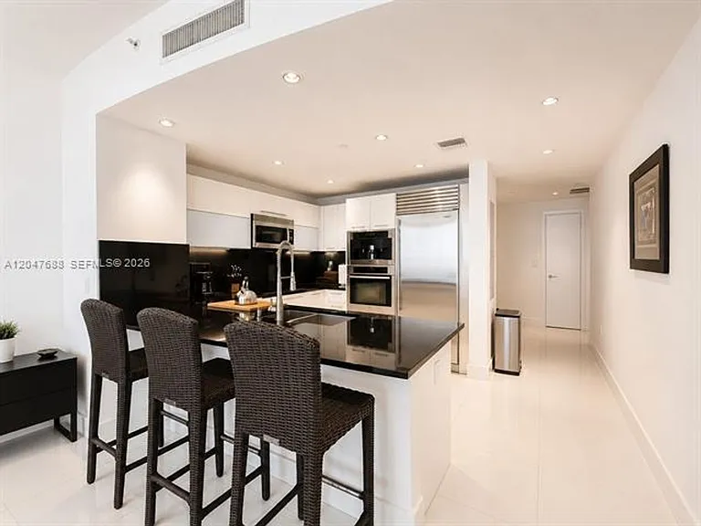 17121 Collins Ave #CU-1602 — Photo 9