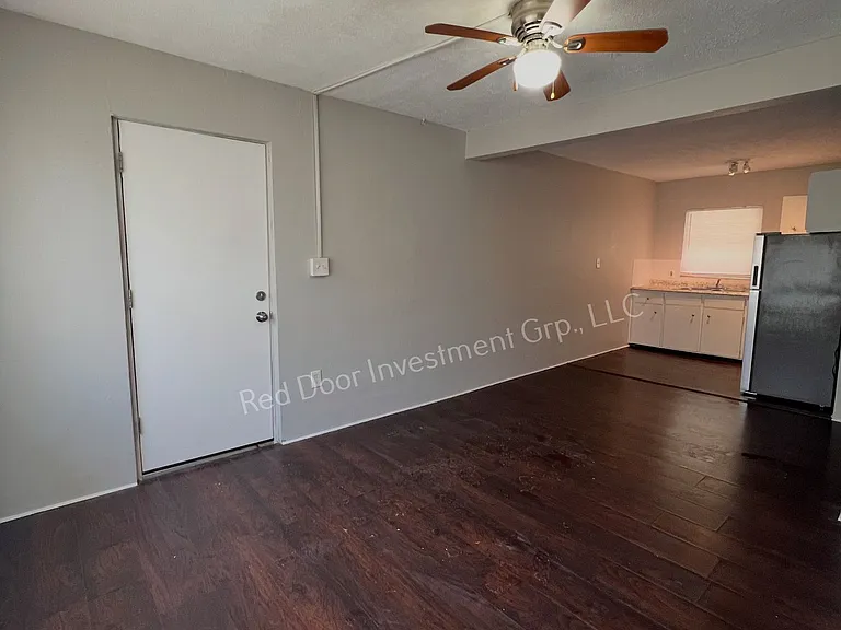 **August Move In Specials Riverside Apartments - Minutes to the River - Studio's, 1 Bedrooms, 2 B... — Photo 12