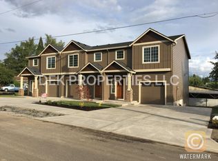 340 E 6th St #C, La Center, WA 98629