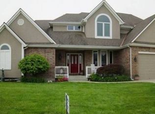 4829 SW Gull Point Dr, Lees Summit, MO 64082