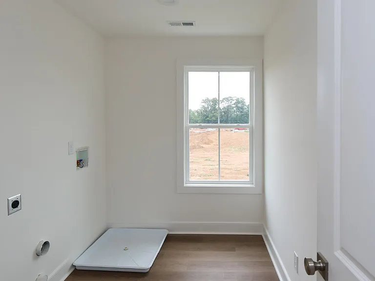 208 Skaggs Blvd — Photo 22