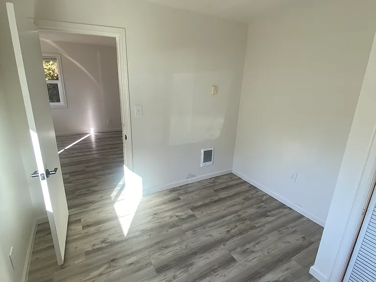 3475 SE 3rd St #1 — Photo 10