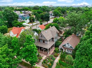 722 Queen Ave N, Minneapolis, MN 55411