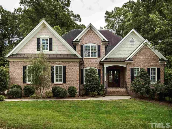 661 Wimbleton Dr, Raleigh, NC 27609