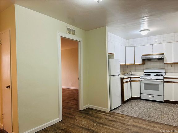 3rd image of 42-55 Colden Street #16 H