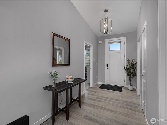 5th image of 701 Myers Street SE
