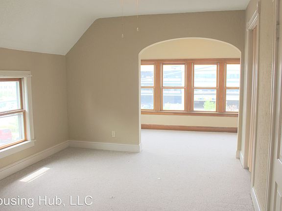 5th image of 698 6th St E