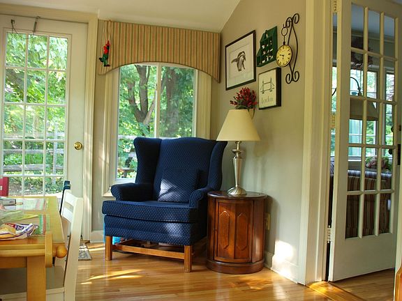 All-season sunroom