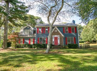 1129 Lakeview Rd, Grayson, GA 30017