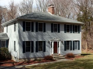 5 Saint Peters Ct, Ledyard, CT 06339
