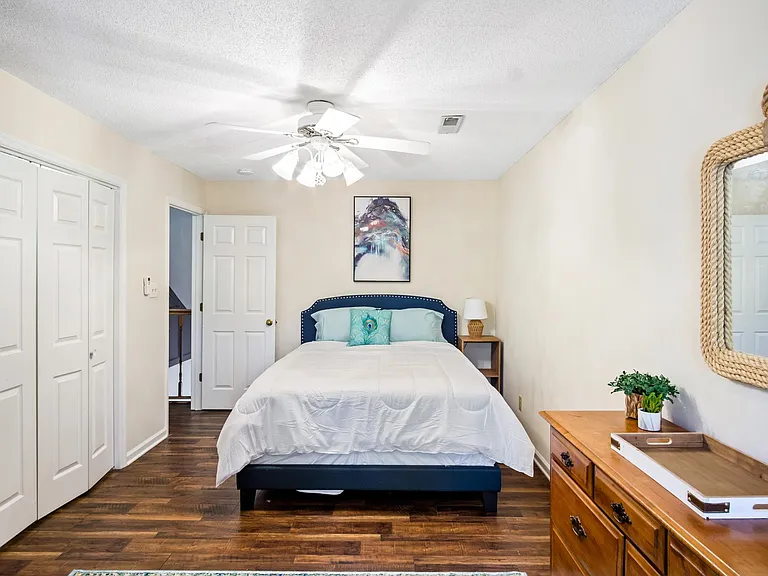 10425 Ravenbrook Ln — Photo 24