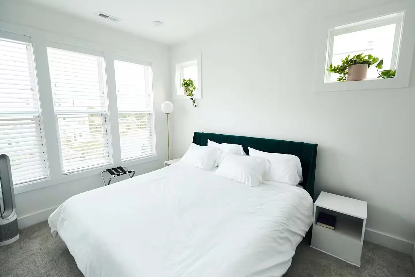 2 bed, 2.5 bath, 1184 sqft, $2,995 — Photo 1