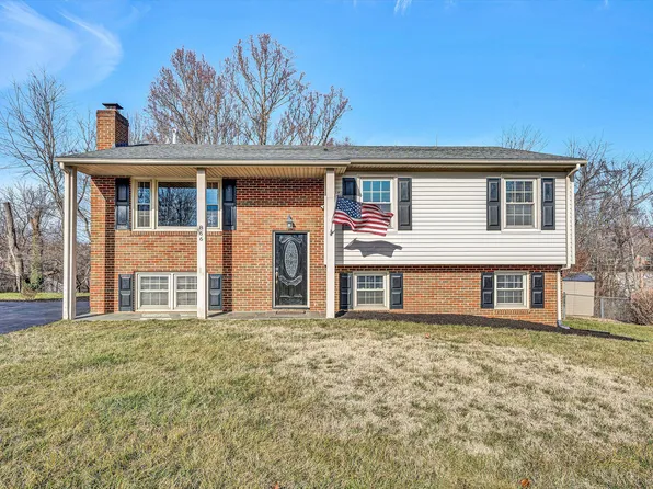 866 Dillon Dr, Vinton, VA 24179