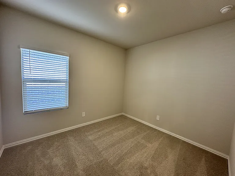501 Dorothy Dr — Photo 6