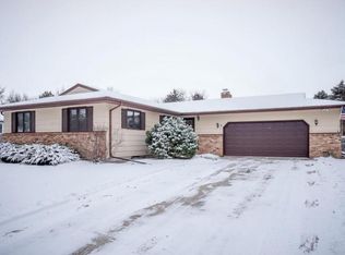 5 36th Avenue Cir S, Moorhead, MN 56560