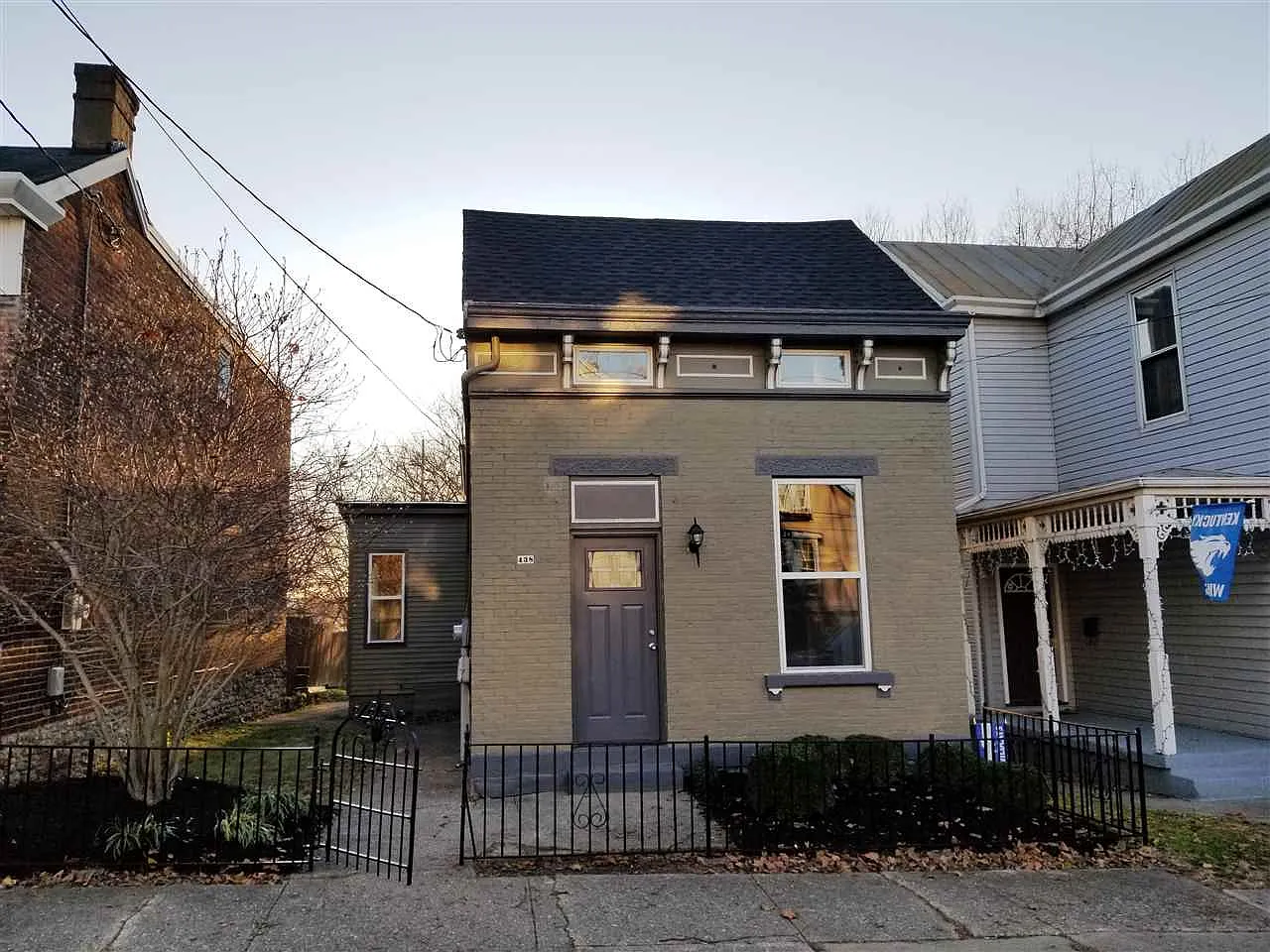 438 Foote Ave photo 1