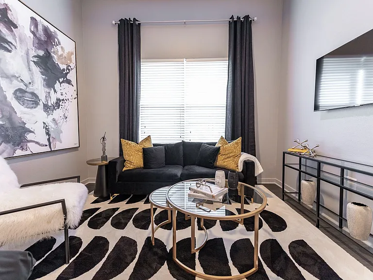 The Pointe North Hills — Photo 42