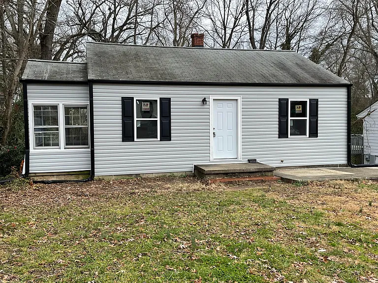 1012 Idlewood Dr — Photo 1
