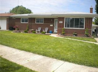 28815 Grobbel Ave, Warren, MI 48092