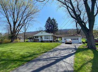 124 Apple Ave, Bedford, PA 15522