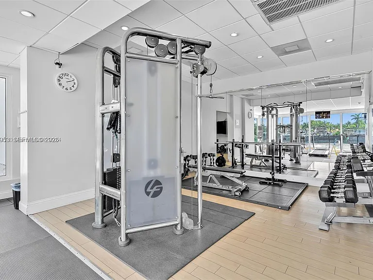 5750 Collins Ave #3J — Photo 20