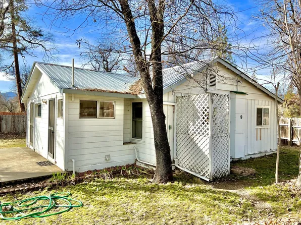 141 Center St, Hayfork, CA 96041
