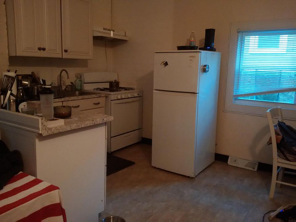 1st image of 208 Union Ave APT 2
