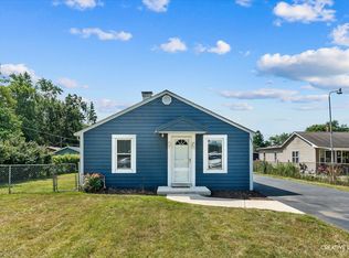 1443 Wermes Ave, Aurora, IL 60505