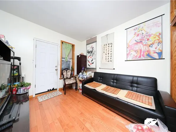 1152 64th Street image 4 of 32