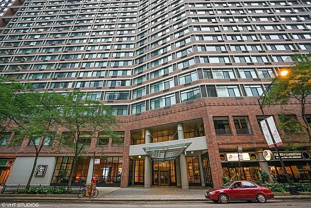 1st image of 211 E Ohio St APT 2414