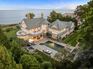 260 Hillspoint Rd, Westport, CT 06880