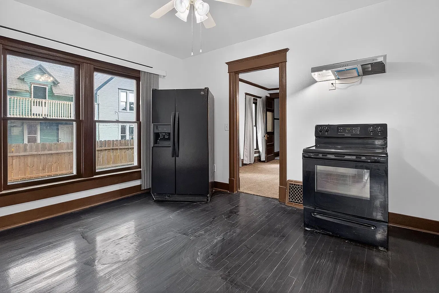 3 bed, 1500 sqft, $1,800 — Photo 4