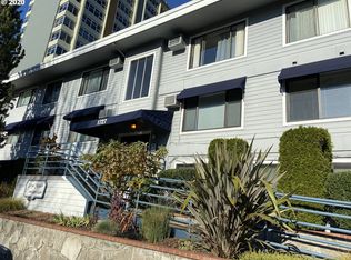 1727 NE Multnomah St APT 5, Portland, OR 97232