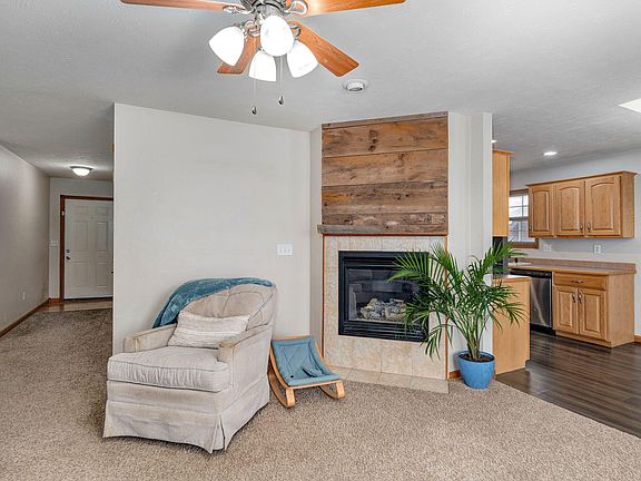 4th image of 2701 W Garton Road