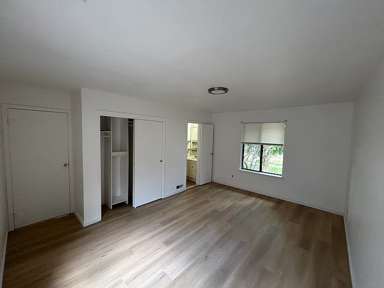 41 Whittney Ct — Photo 8