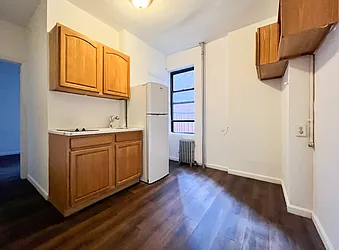 Rented by Kahen Properties