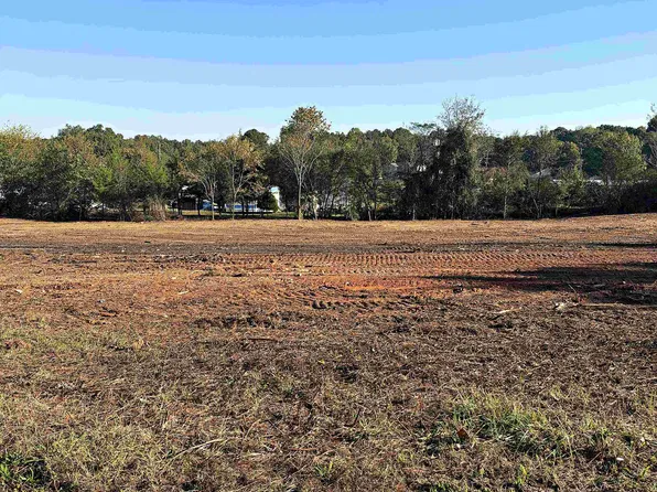 3 Hamrick St, Gaffney, SC 29340