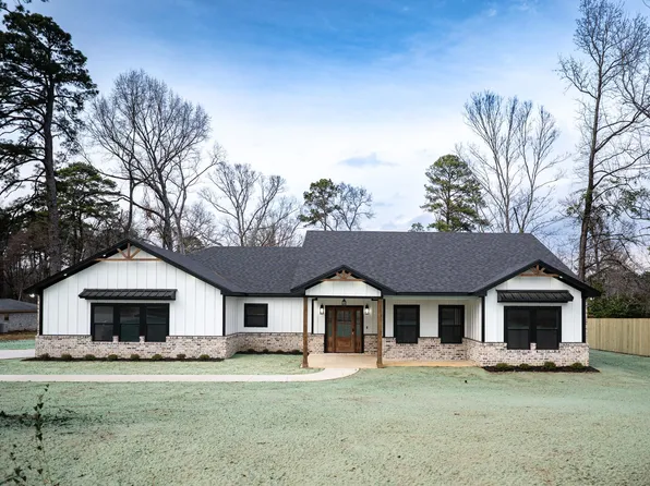 26B Cedar Hill Rd, Longview, TX 75601