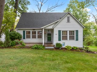 643 Agaming Rd, Fontana, WI 53125