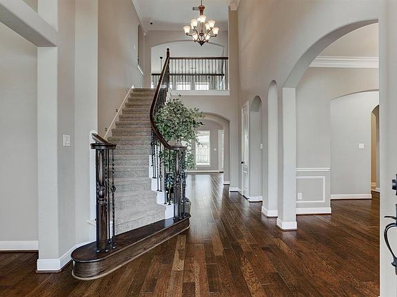 3rd image of 17215 Bland Mills Ln