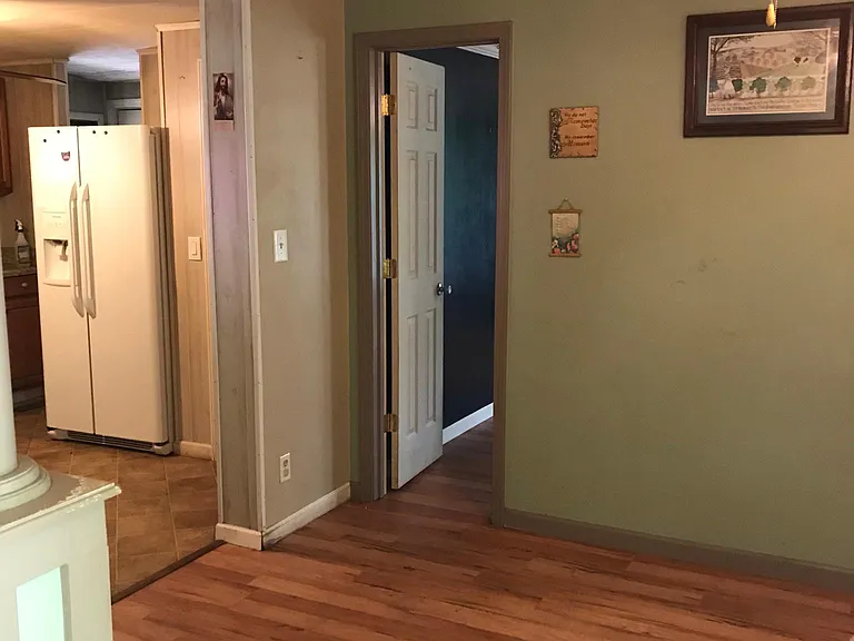 210 Kennedy Rd — Photo 24